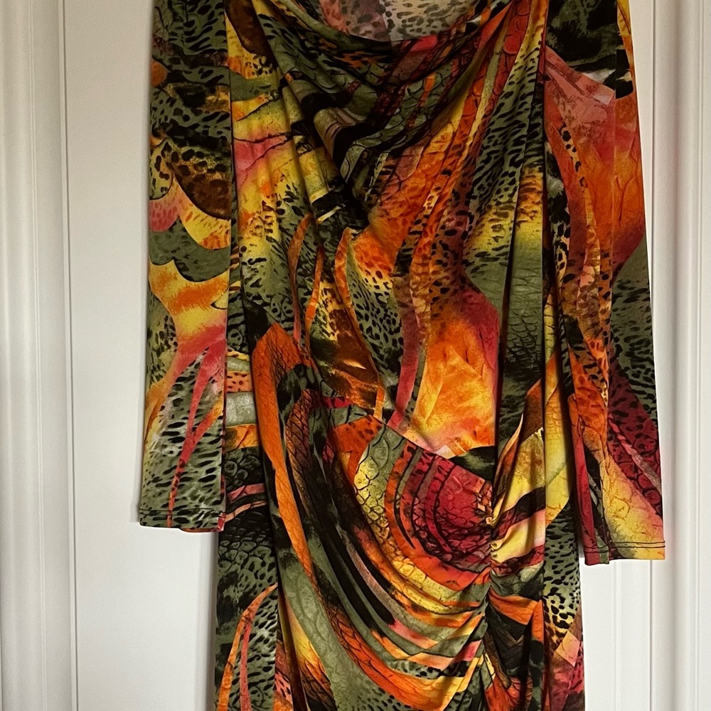 Multicolor Patterned Dress - Picture 2 of 4
